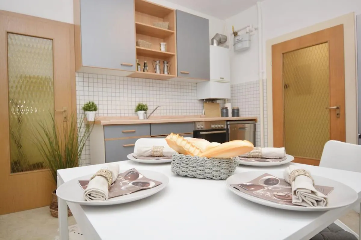 Daire Nue02-Fw Ferienwohnung Nuernberg Almanya